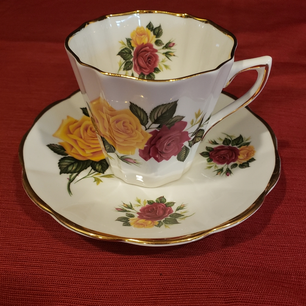 Elizabethan Fine Bone China Cup and Saucer